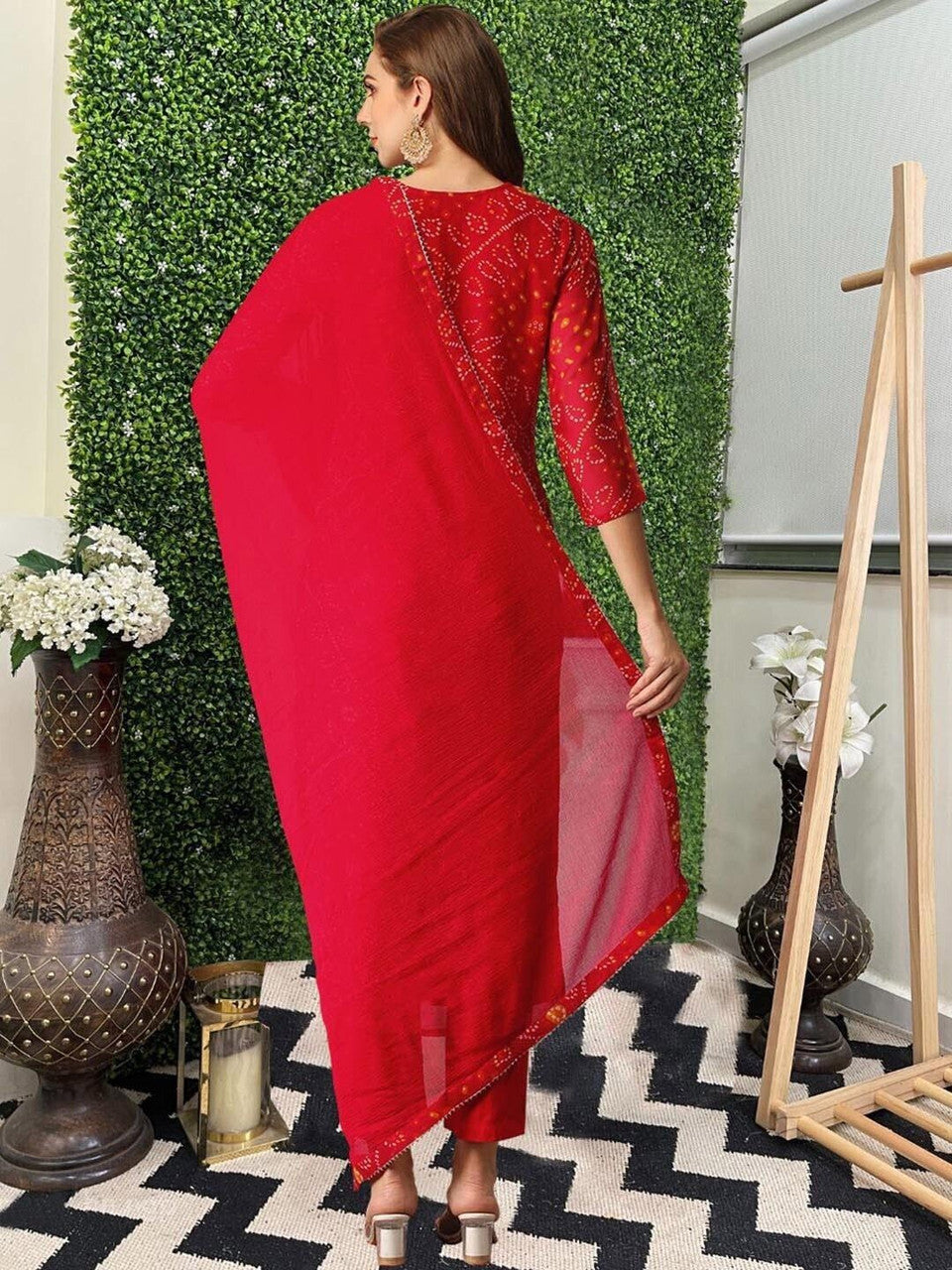 Women Viscose Rayon Kurta Pant Dupatta Set