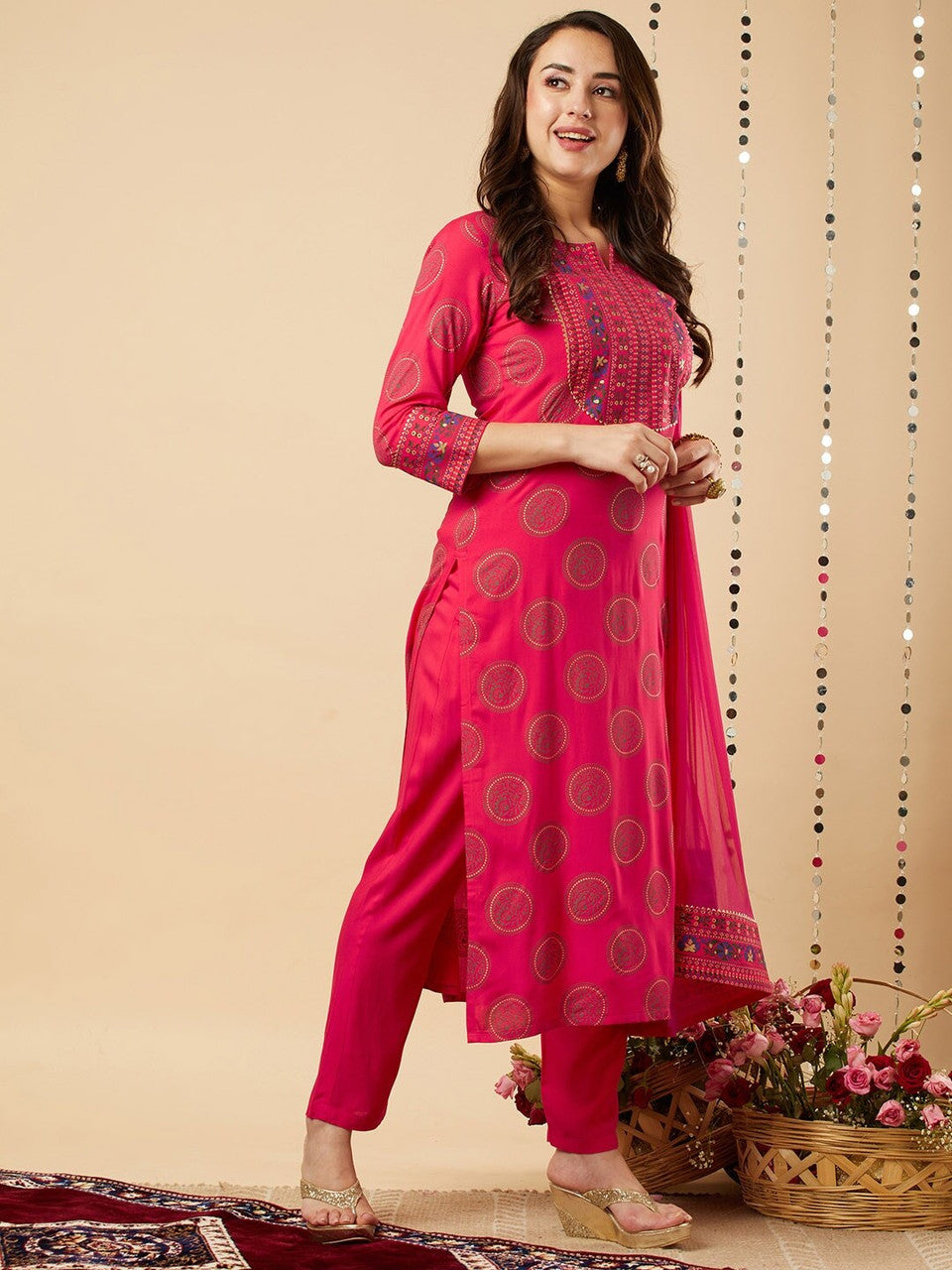 Women Viscose Rayon Kurta Pant Dupatta Set