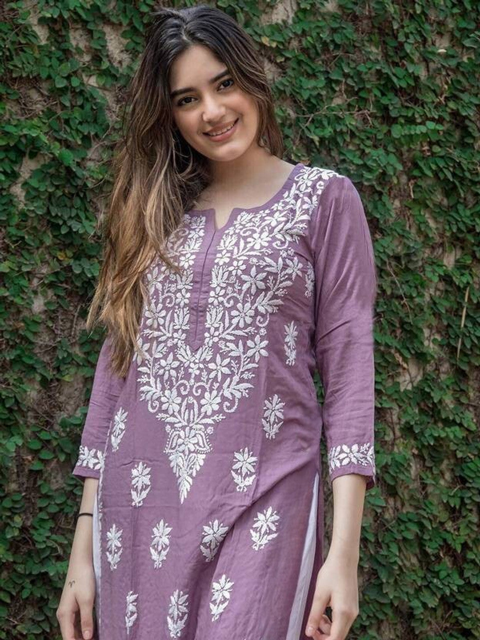Women Chikan Embroidery Cotton Blend Straight Kurta  (Purple)