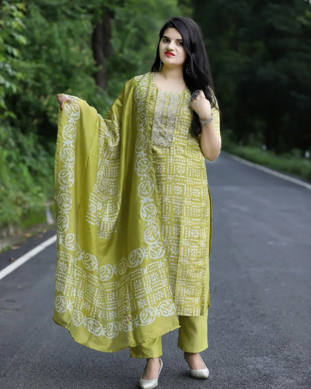 Women Cotton Rayon Kurta Pant Dupatta Set