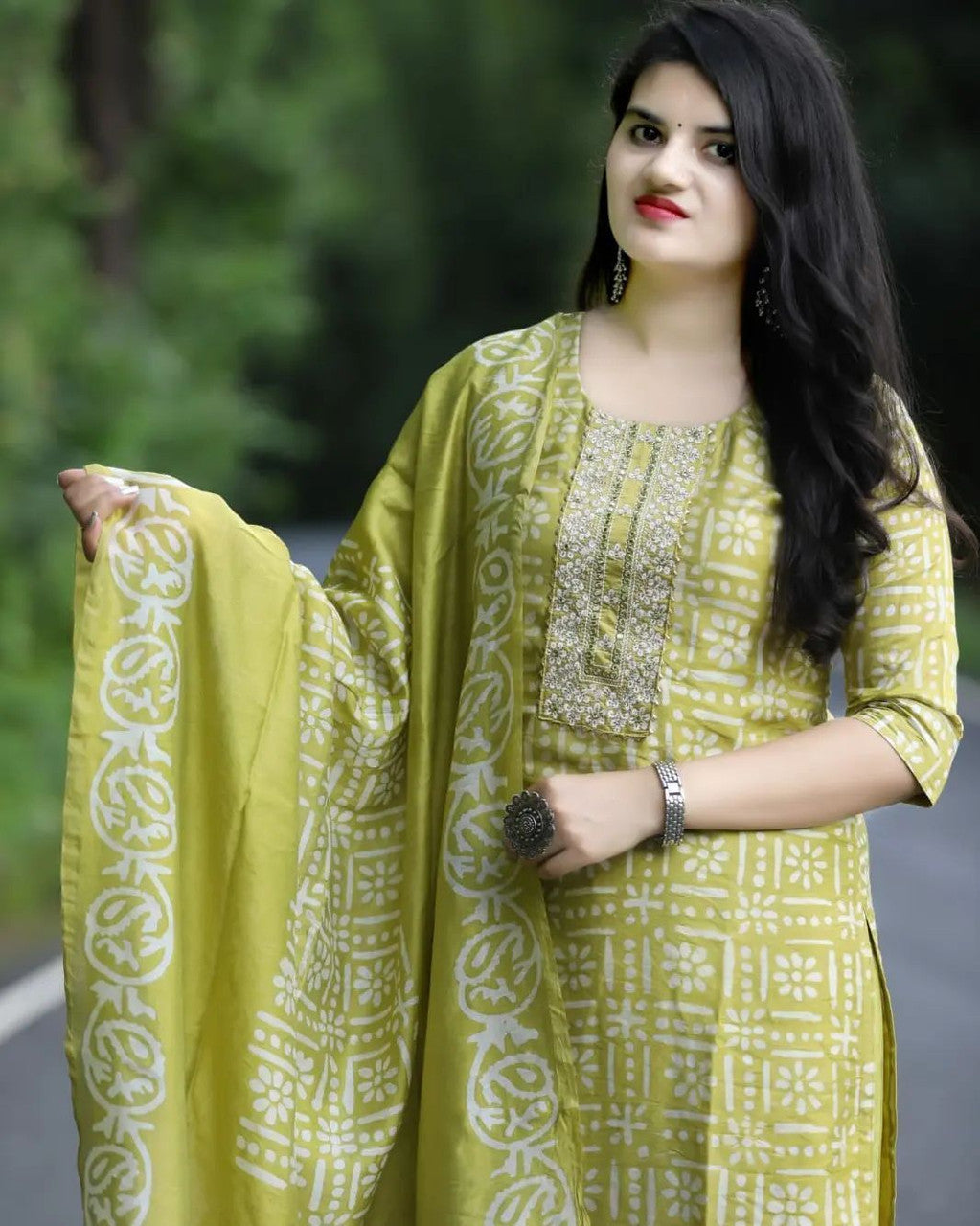 Women Cotton Rayon Kurta Pant Dupatta Set